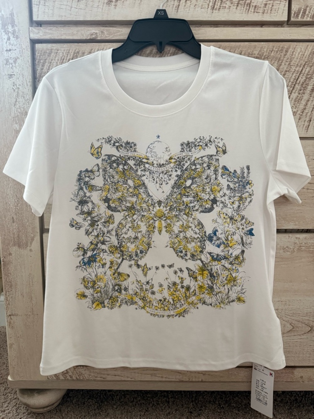 Short-Sleeve yellow Butterfly Floral Graphic Tee
